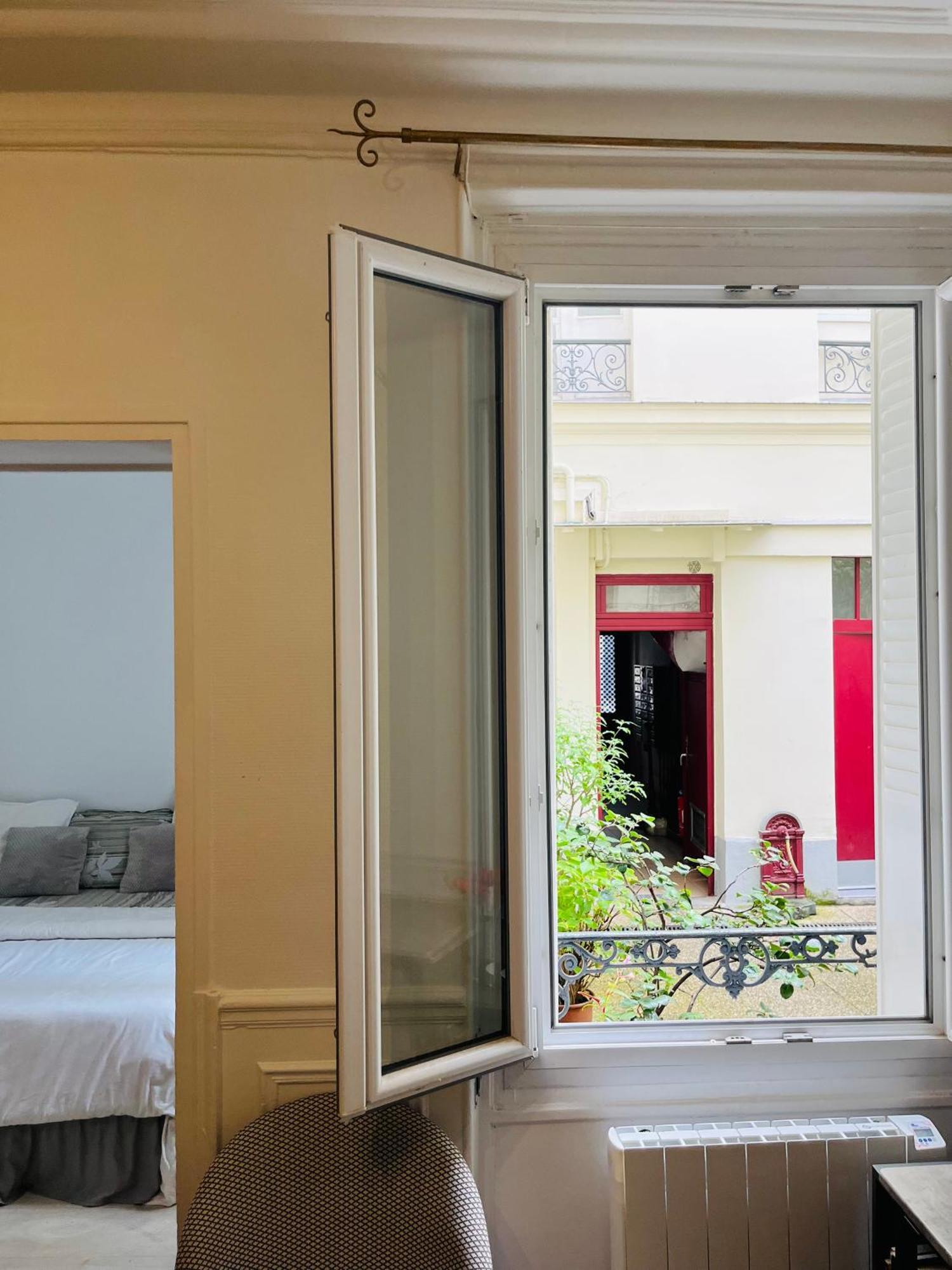 Apartment In Montmartre, Paris, Near Sacre-Coeur Read Host Profile For Booking Esterno foto