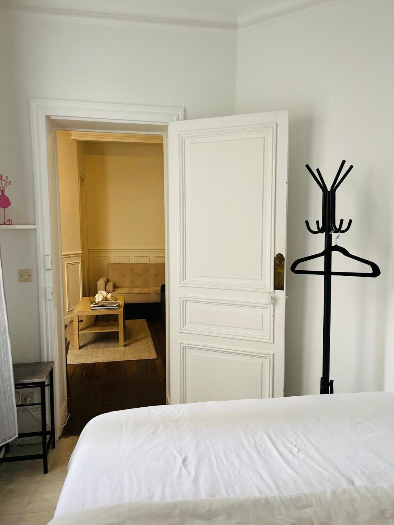 Apartment In Montmartre, Paris, Near Sacre-Coeur Read Host Profile For Booking Esterno foto